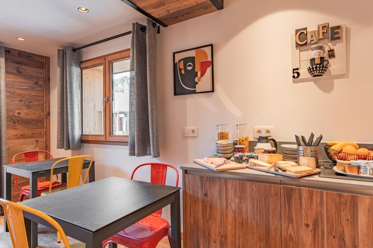 Chalet Charming B And B Les Gets Luaran gambar